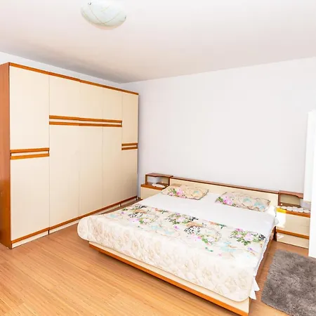 Maja 1 Apartman
