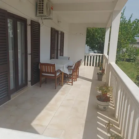 Apartman Maja 1 Kastela